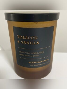 Tobacco & Vanilla Scented Soy Candle - Amber Brown